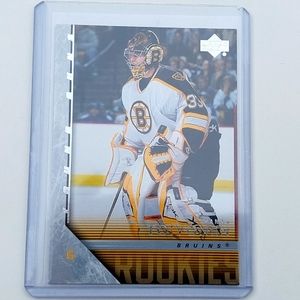 Hannu Toivonen Upper Deck Young Guns Rookie Card 2005/06 Card #241 Boston Bruins
